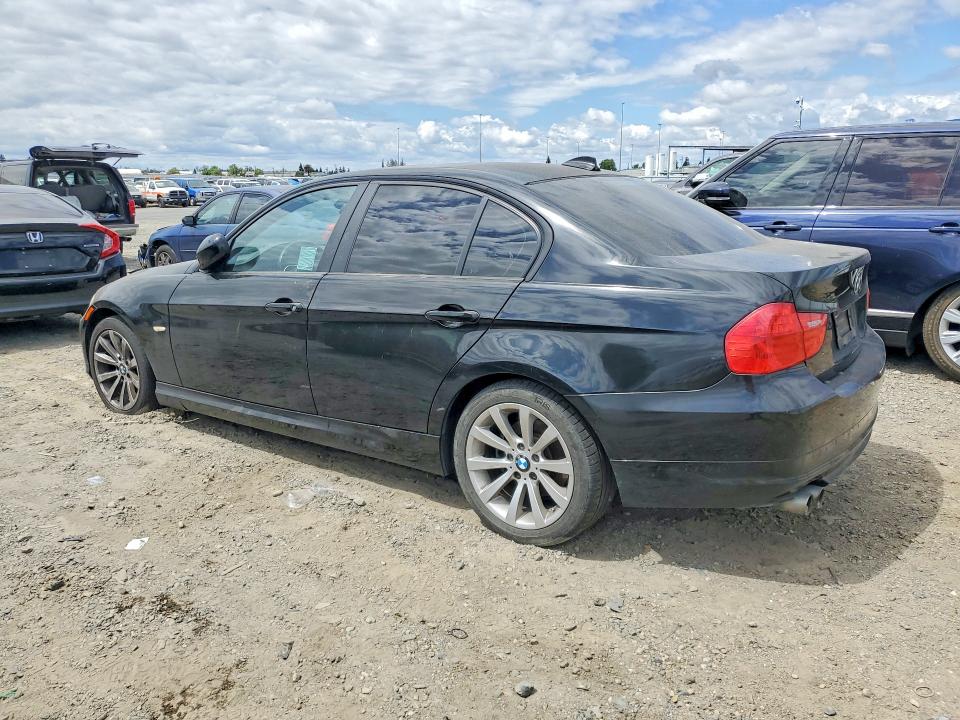 54896626 :رقم المزاد ، WBAPH5C53BA444284 vin ، 2011 Bmw 328 مزاد بيع