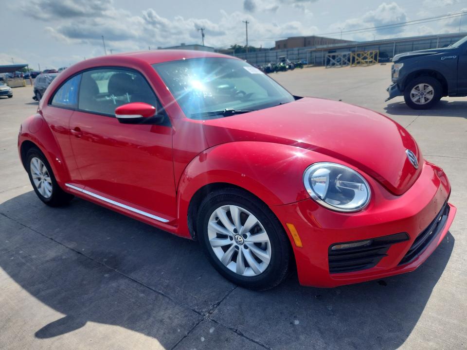55106776 :رقم المزاد ، 3VWFD7AT6KM712199 vin ، 2019 Volkswagen Beetle مزاد بيع