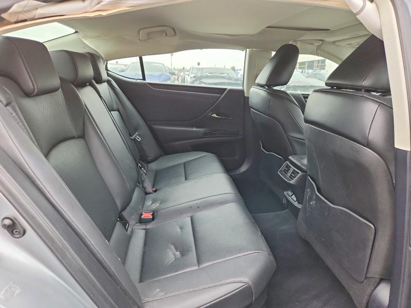 52743126 :رقم المزاد ، 58ADA1C12PU028172 vin ، 2023 Lexus Es 300h مزاد بيع