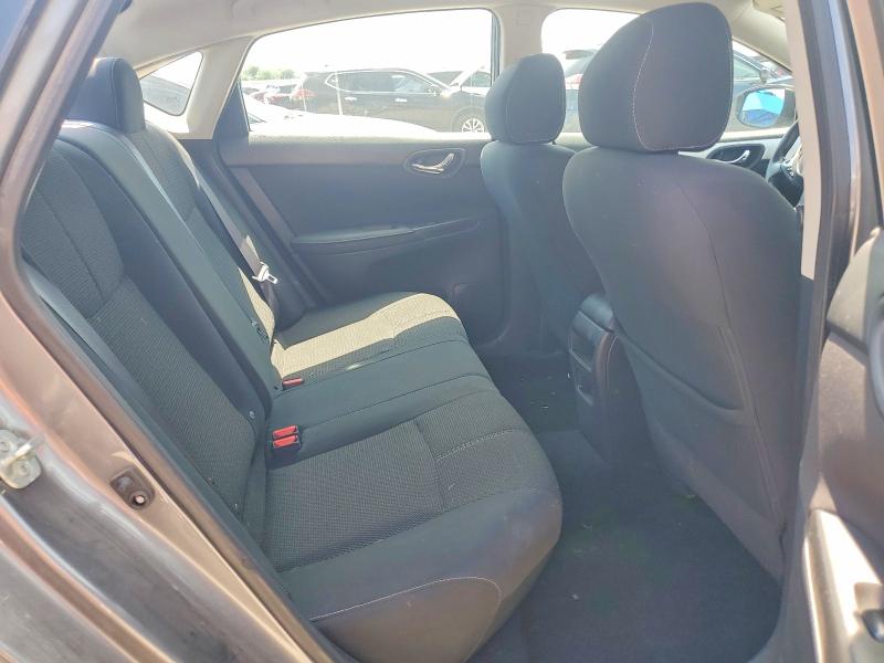 Продаж на аукціоні авто 2018 Nissan Sentra, vin: 3N1AB7AP8JY299427, номер лоту: 55075206