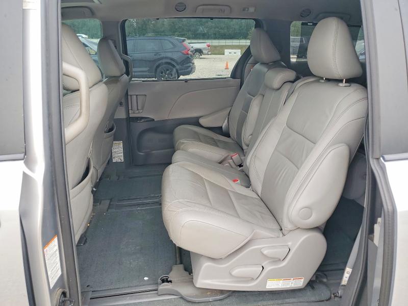 2017 Toyota Sienna მანქანა იყიდება აუქციონზე, vin: 5TDYZ3DC2HS883672, აუქციონის ნომერი: 52140376