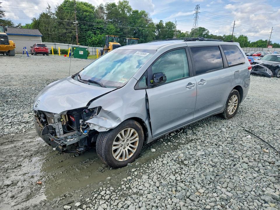 Aukcja sprzedaży 2014 Toyota Sienna, vin: 5TDYK3DC4ES433277, numer aukcji: 55230586