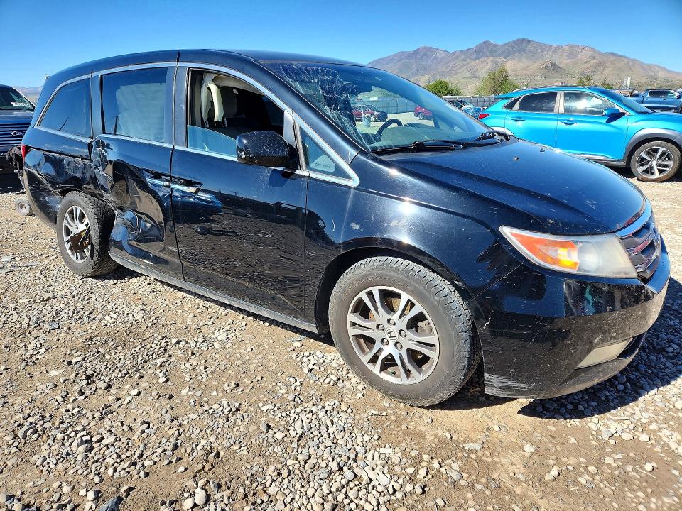 52705706 :رقم المزاد ، 5FNRL5H49BB037636 vin ، 2011 Honda Odyssey مزاد بيع