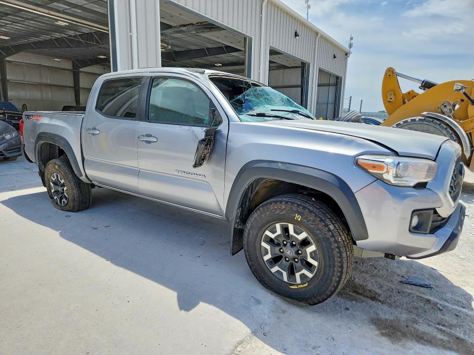2018 Toyota Tacoma მანქანა იყიდება აუქციონზე, vin: 3TMCZ5AN0JM123497, აუქციონის ნომერი: 53176496