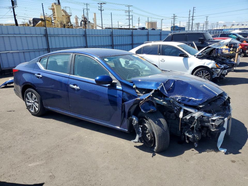 Продаж на аукціоні авто 2021 Nissan Altima, vin: 1N4BL4BV1MN394977, номер лоту: 51211666