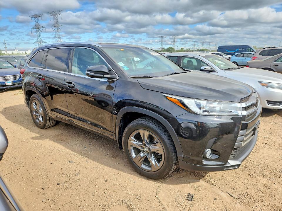 53987386 :رقم المزاد ، 5TDDZRFH2JS814934 vin ، 2018 Toyota Highlander مزاد بيع