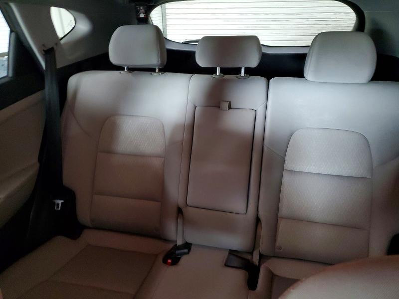 54835576 :رقم المزاد ، KM8J3CA46JU633817 vin ، 2018 Hyundai Tucson مزاد بيع
