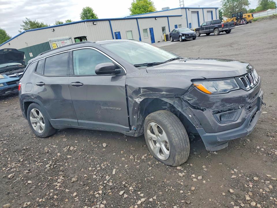2020 Jeep Compass მანქანა იყიდება აუქციონზე, vin: 3C4NJDBBXLT240088, აუქციონის ნომერი: 52497276