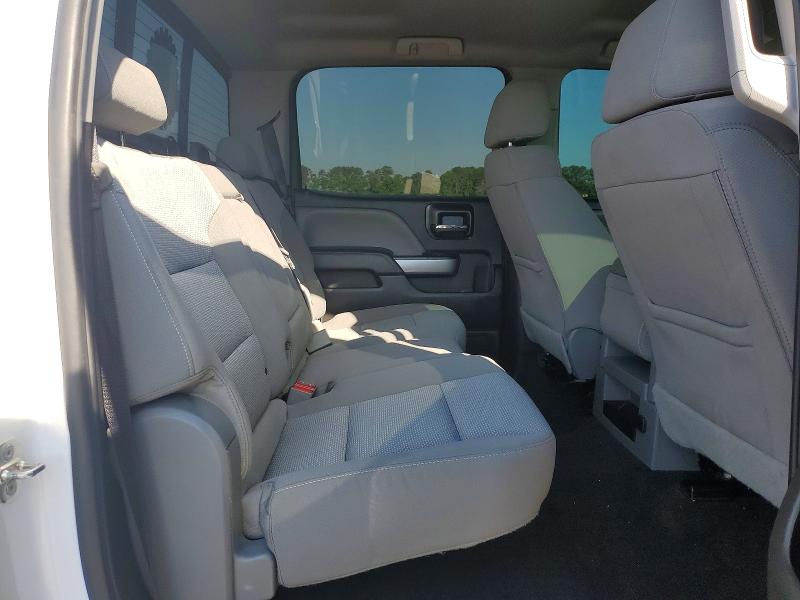 Продажа на аукционе авто 2018 Chevrolet Silverado, vin: 3GCUKREC5JG160469, номер лота: 53943636