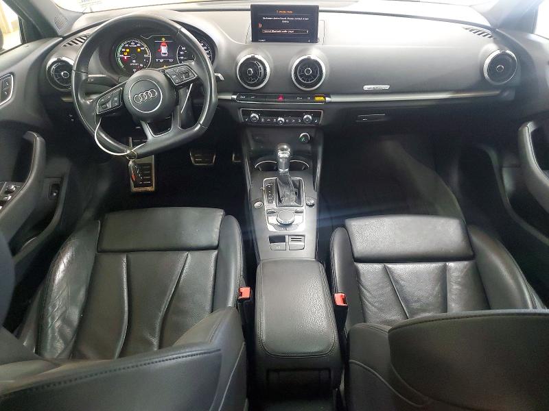 54294506 :رقم المزاد ، WAUUPBFF9JA092285 vin ، 2018 Audi A3 مزاد بيع