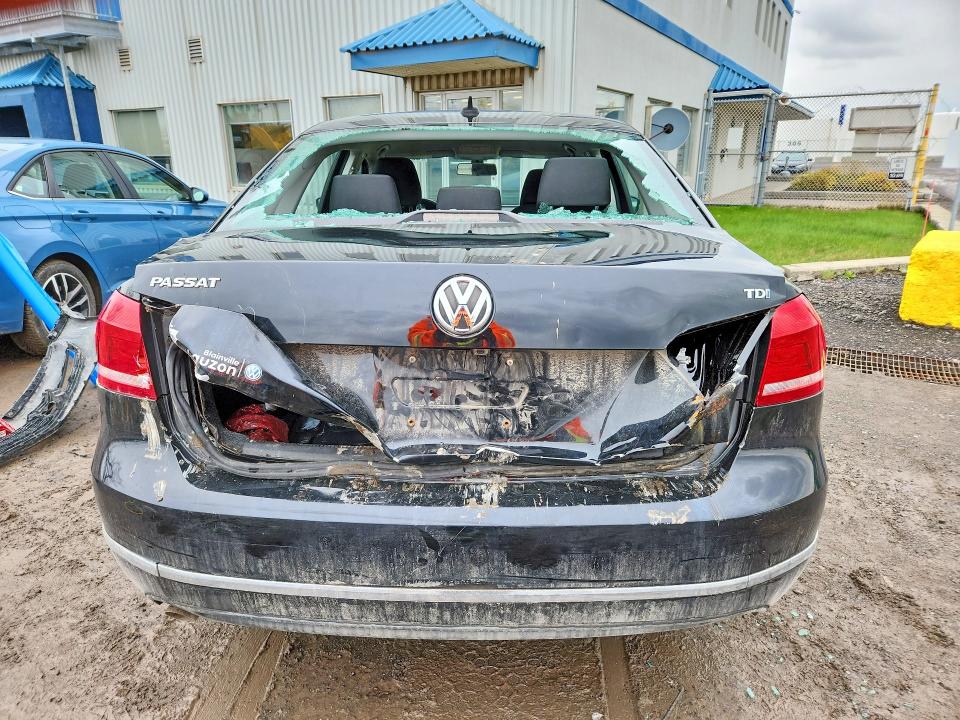 2015 Volkswagen Passat მანქანა იყიდება აუქციონზე, vin: 1VWAV7A31FC112124, აუქციონის ნომერი: 52516406