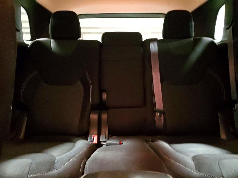 52186896 :رقم المزاد ، 1C4PJMCS8GW102928 vin ، 2016 Jeep Cherokee مزاد بيع
