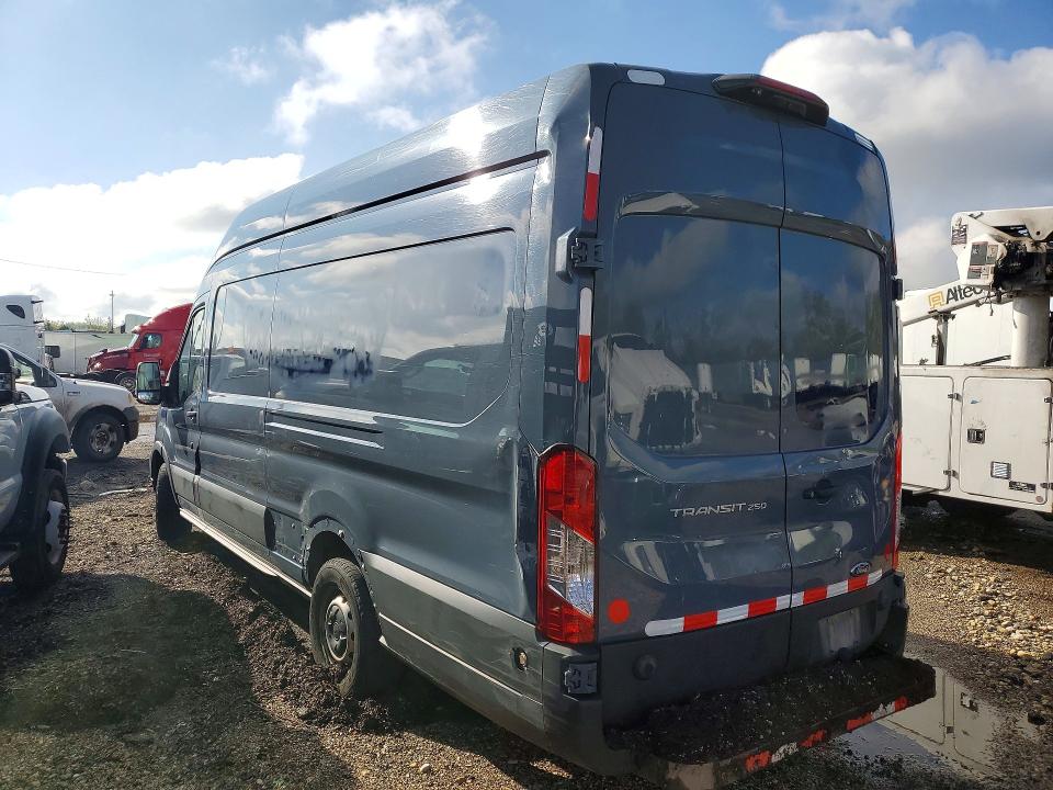 50740086 :رقم المزاد ، 1FTBR3X83LKB33355 vin ، 2020 Ford Transit مزاد بيع