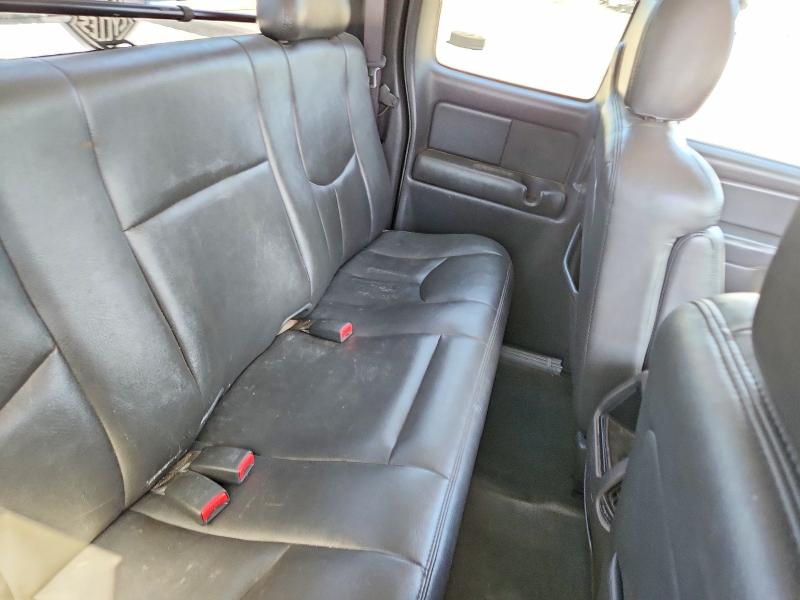 Продажа на аукционе авто 2004 Chevrolet Silverado, vin: 1GCHK29284E369632, номер лота: 54925866