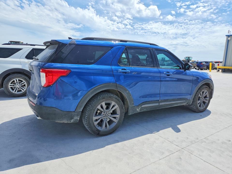 Продажа на аукционе авто 2022 Ford Explorer, vin: 1FMSK7DH3NGB70570, номер лота: 52596826