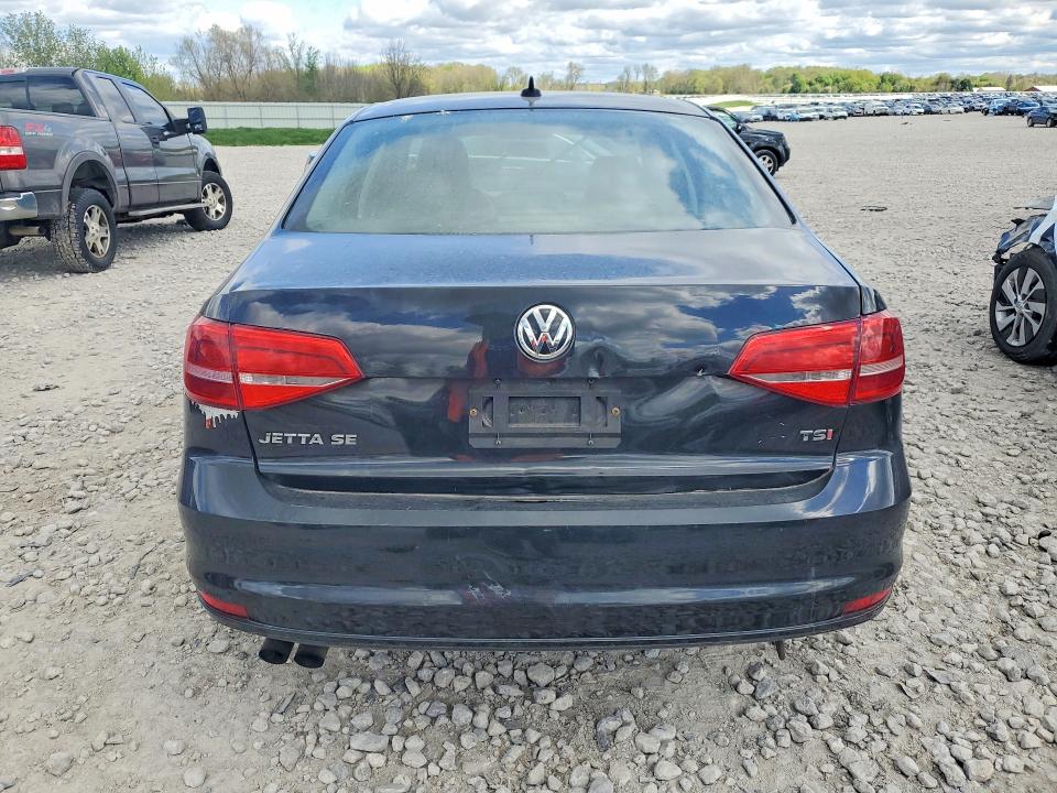 51898436 :رقم المزاد ، 3VWD17AJ4FM241092 vin ، 2015 Volkswagen Jetta مزاد بيع