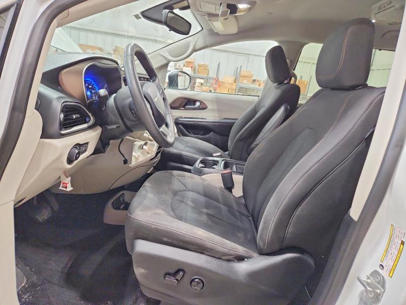 52224826 :رقم المزاد ، 2C4RC1BG4HR768368 vin ، 2017 Chrysler Pacifica مزاد بيع