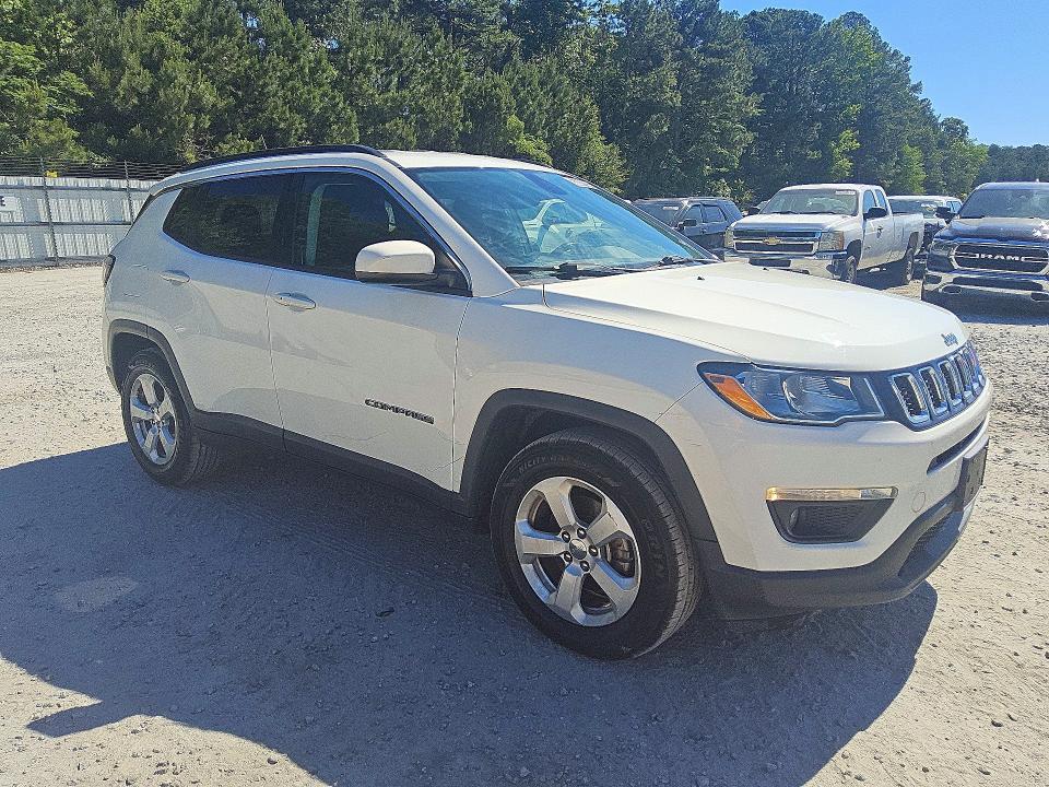 2018 Jeep Compass მანქანა იყიდება აუქციონზე, vin: 3C4NJCBB2JT301800, აუქციონის ნომერი: 53011806