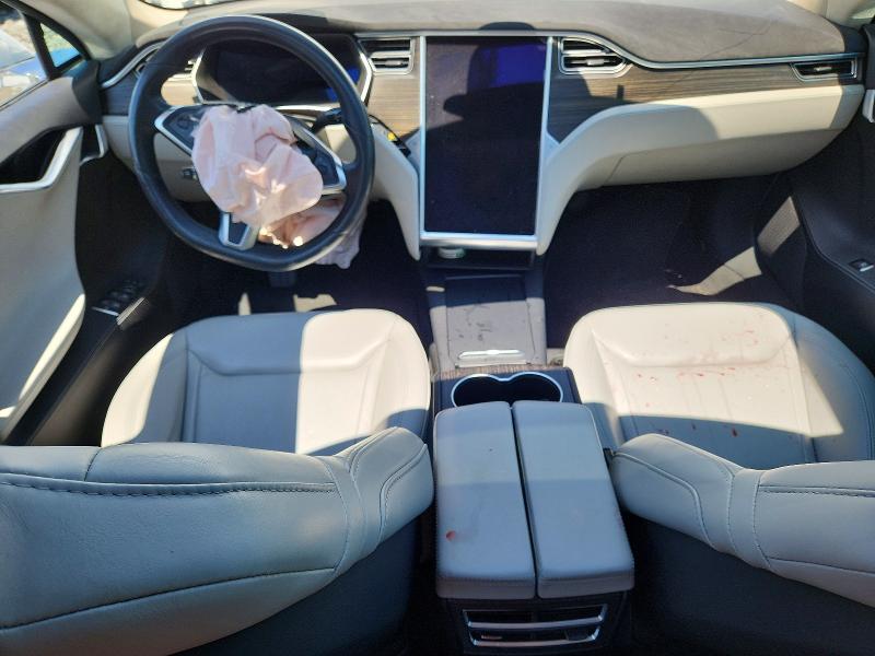 53833816 :رقم المزاد ، 5YJSA1E27GF153850 vin ، 2016 Tesla Model S مزاد بيع