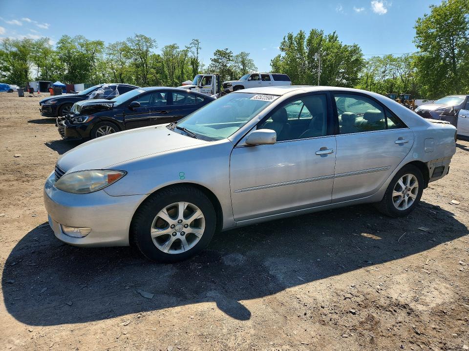 52522596 :رقم المزاد ، 4T1BF30K95U106730 vin ، 2005 Toyota Camry مزاد بيع