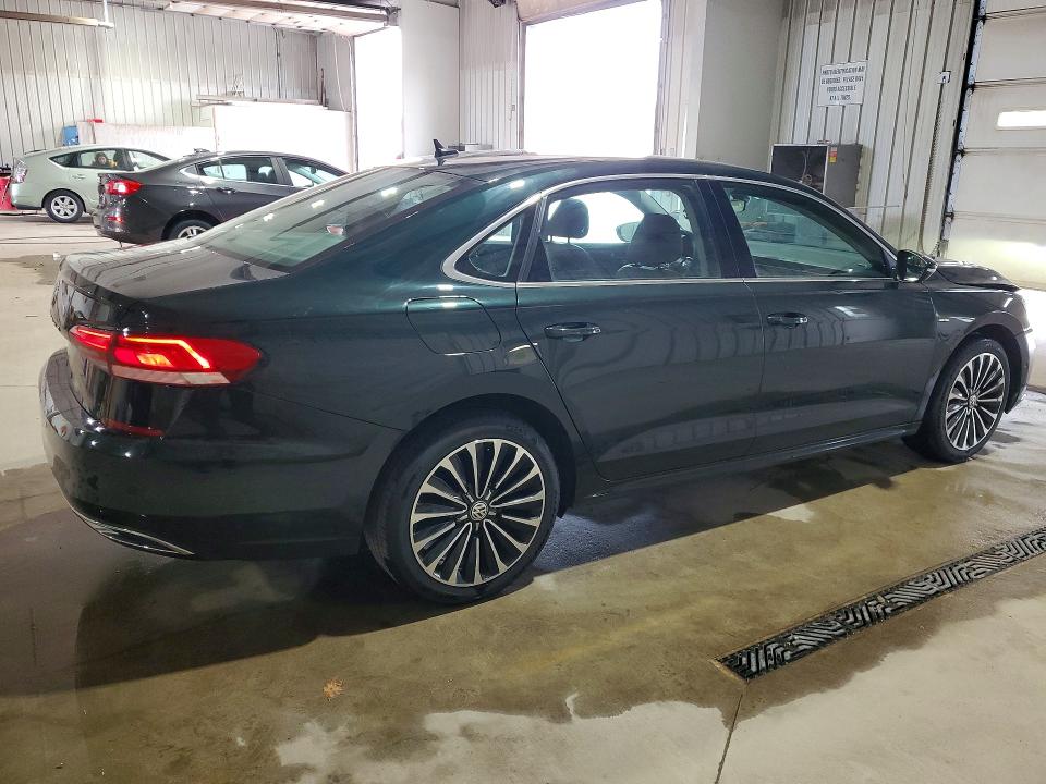 Продажа на аукционе авто 2022 Volkswagen Passat, vin: 1VWBA7A34NC003736, номер лота: 53433766