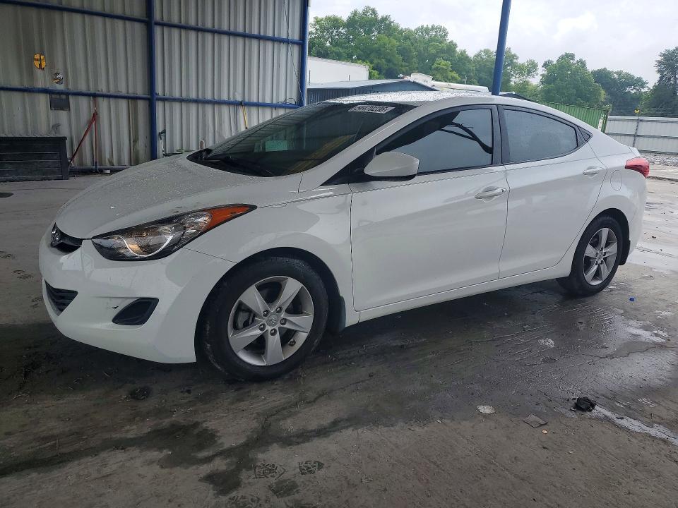 2013 Hyundai Elantra მანქანა იყიდება აუქციონზე, vin: 5NPDH4AE9DH318400, აუქციონის ნომერი: 54470236