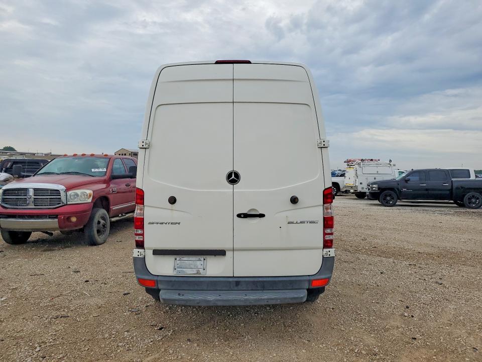 Aukcja sprzedaży 2014 Mercedes-benz 2500 Crew, vin: WD3PE7CC1E5855762, numer aukcji: 53576106