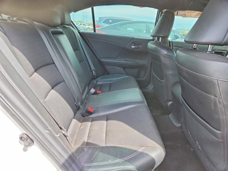 Продажа на аукционе авто 2017 Honda Accord, vin: 1HGCR2F56HA017295, номер лота: 52613126