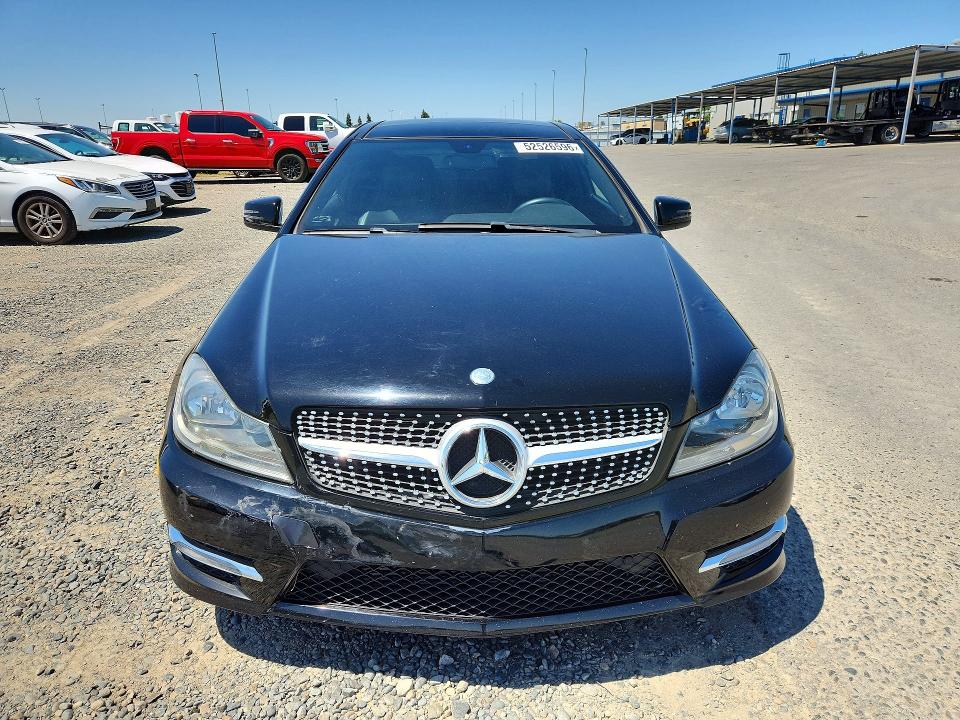 Продаж на аукціоні авто 2014 Mercedes-benz C, vin: WDDGJ4HBXEG209078, номер лоту: 52526596