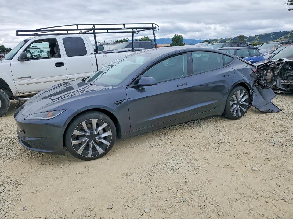 52429006 :رقم المزاد ، 5YJ3E1EA5SF040875 vin ، 2025 Tesla Model 3 مزاد بيع