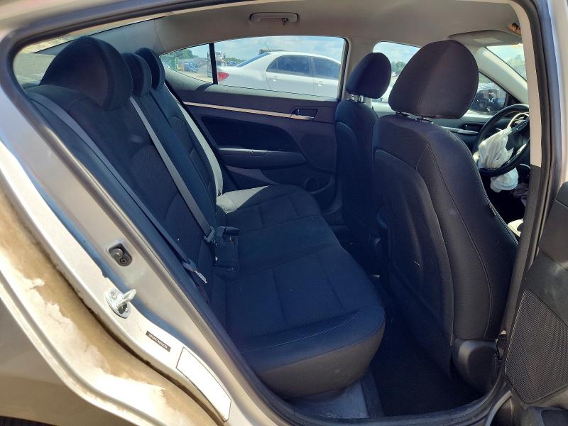 53324046 :رقم المزاد ، 5NPD84LF7KH428784 vin ، 2019 Hyundai Elantra مزاد بيع