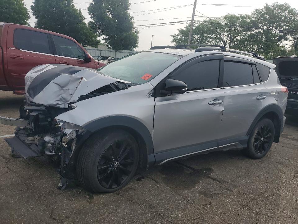 53900936 :رقم المزاد ، 2T3RFREV7JW823973 vin ، 2018 Toyota Rav4 مزاد بيع