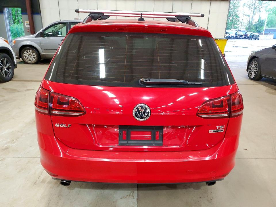 53747516 :رقم المزاد ، 3VW017AU6HM518014 vin ، 2017 Volkswagen Golf Sportwagen مزاد بيع