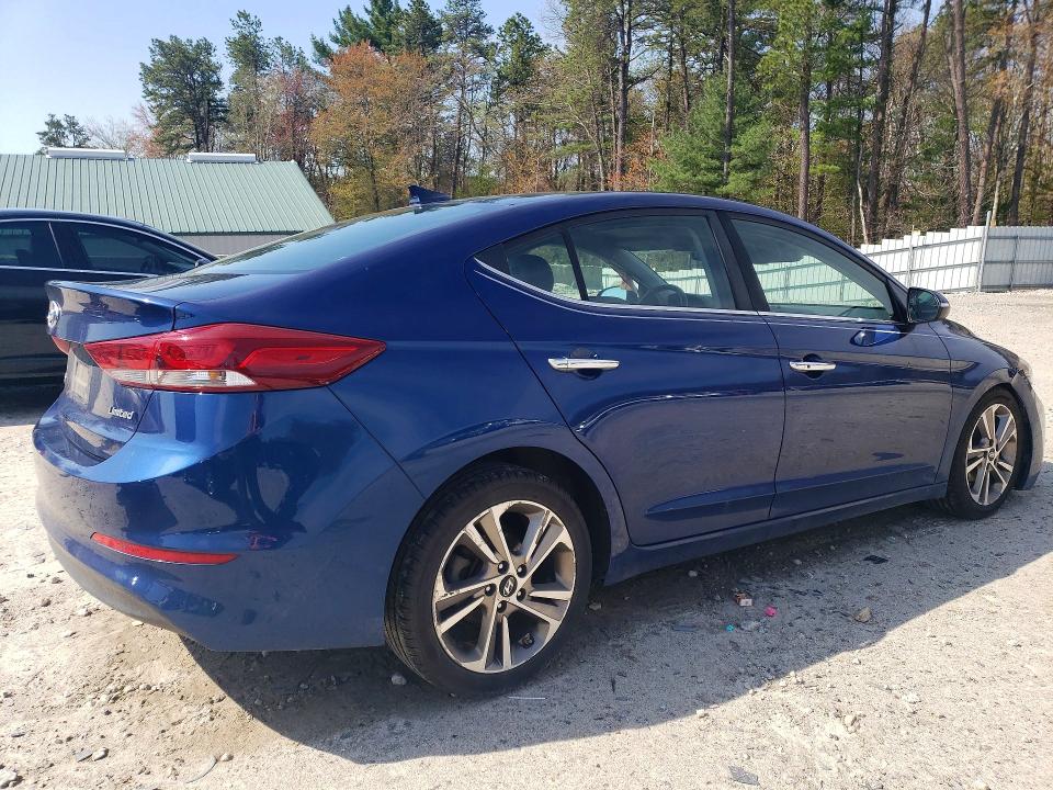 52206936 :رقم المزاد ، 5NPD84LF9HH007545 vin ، 2017 Hyundai Elantra مزاد بيع