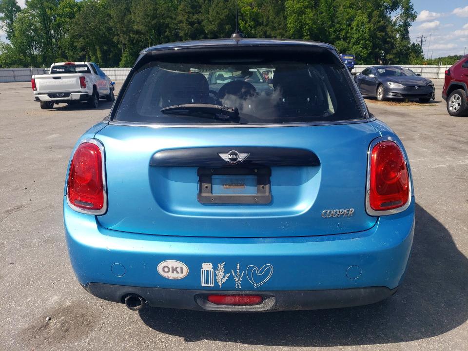 Продаж на аукціоні авто 2016 Mini Cooper, vin: WMWXU1C50G2D11765, номер лоту: 53469026