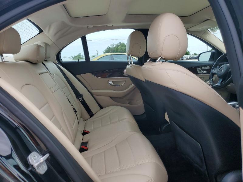 Продажа на аукционе авто 2015 Mercedes-benz C, vin: 55SWF4KB5FU012717, номер лота: 55322666