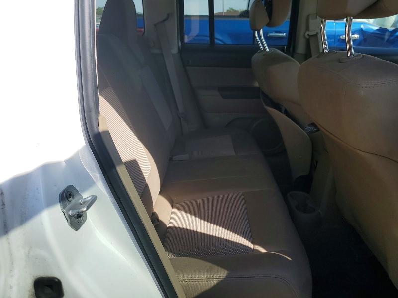 53241156 :رقم المزاد ، 1J4NF1GB3BD126831 vin ، 2011 Jeep Patriot مزاد بيع