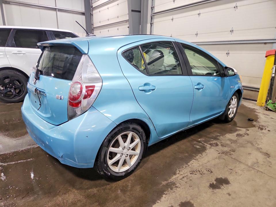2012 Toyota Prius C მანქანა იყიდება აუქციონზე, vin: JTDKDTB32C1004605, აუქციონის ნომერი: 51804956