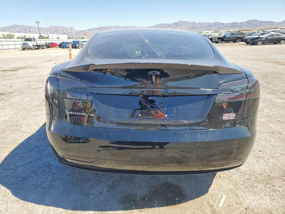 53281906 :رقم المزاد ، 5YJSA1E27JF280959 vin ، 2018 Tesla Model S مزاد بيع