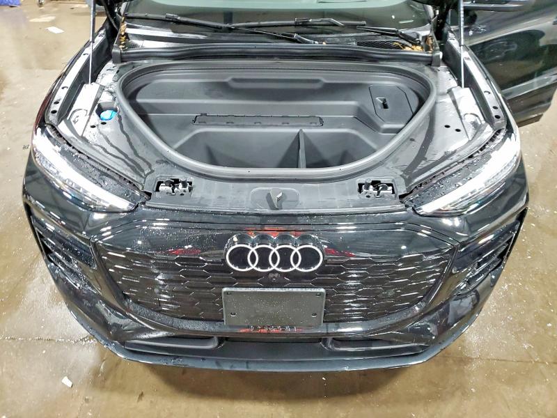 2025 Audi Q6 E-tron მანქანა იყიდება აუქციონზე, vin: WA124BGF3SA018020, აუქციონის ნომერი: 54166386