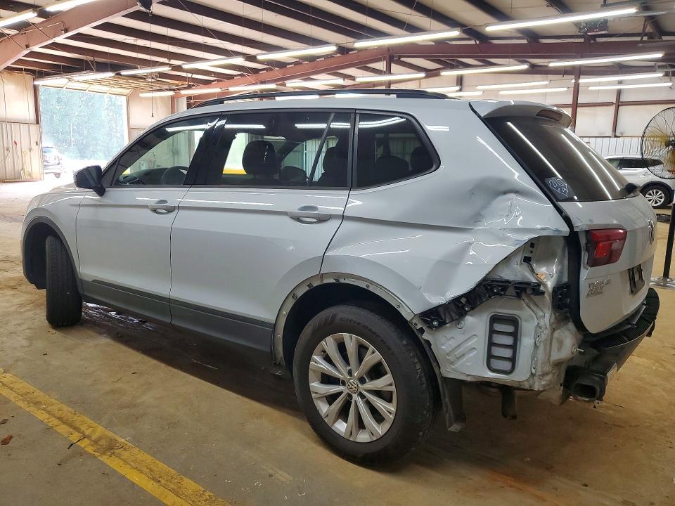 2018 Volkswagen Tiguan მანქანა იყიდება აუქციონზე, vin: 3VV1B7AX9JM035140, აუქციონის ნომერი: 49571686