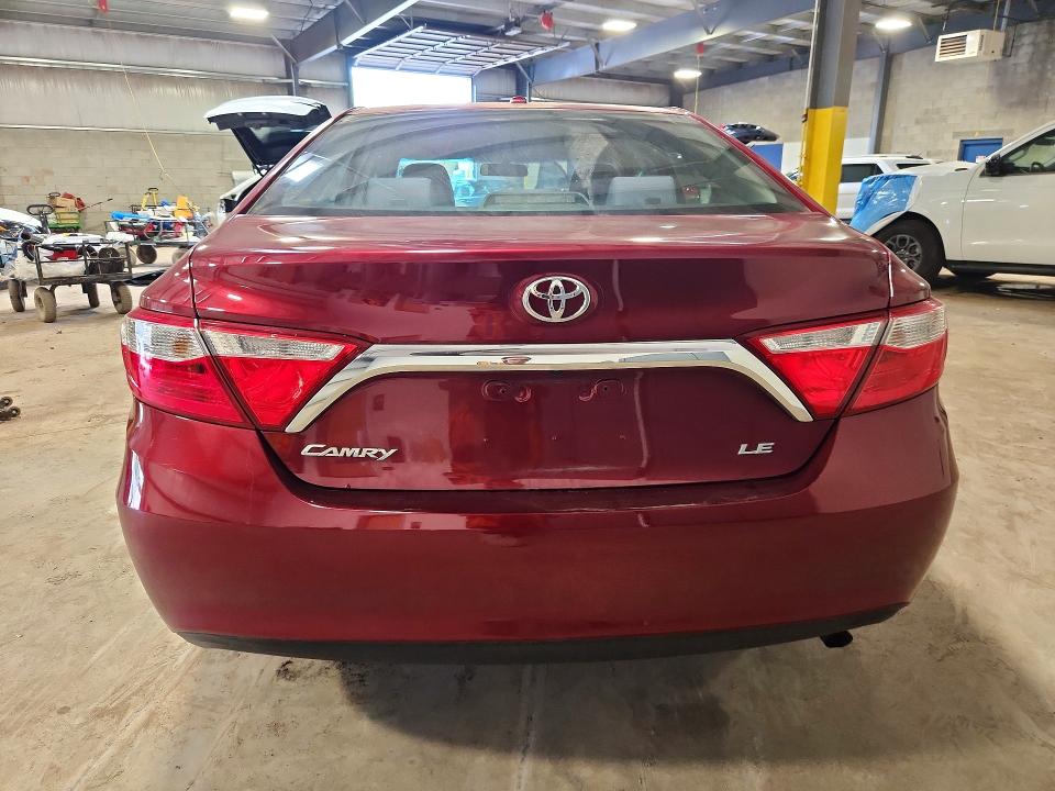 53705836 :رقم المزاد ، 4T1BF1FK9GU586881 vin ، 2016 Toyota Camry مزاد بيع