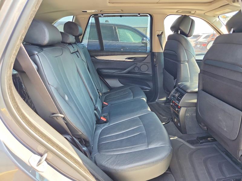 55584036 :رقم المزاد ، 5UXKR6C56F0J76504 vin ، 2015 Bmw X5 مزاد بيع