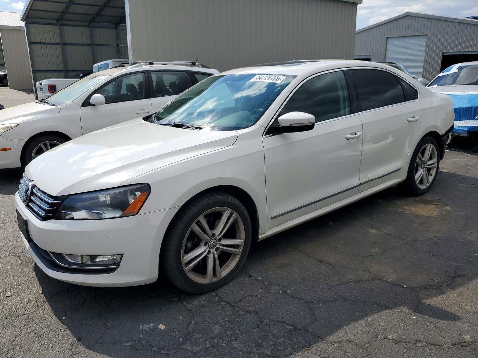 2014 Volkswagen Passat მანქანა იყიდება აუქციონზე, vin: 1VWCN7A3XEC030626, აუქციონის ნომერი: 54726486