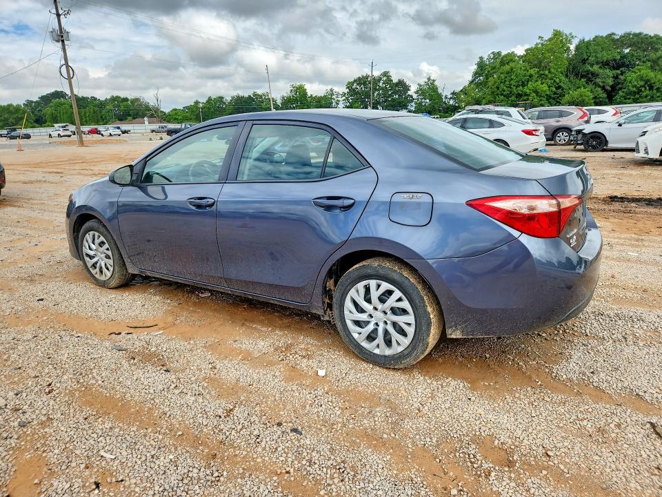 53032216 :رقم المزاد ، 5YFBURHE2HP578135 vin ، 2017 Toyota Corolla مزاد بيع