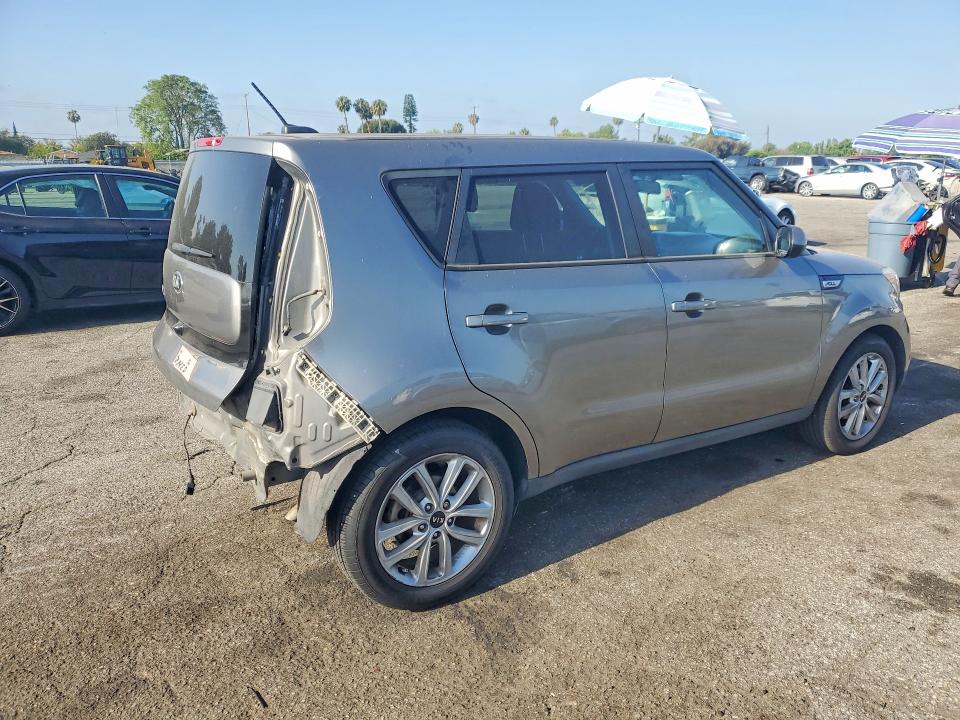 Продажа на аукционе авто 2018 Kia Soul, vin: KNDJP3A50J7541652, номер лота: 53703036
