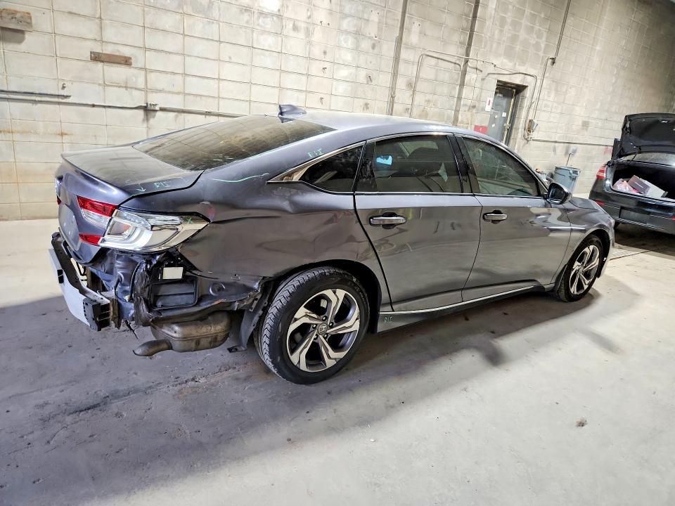 52178466 :رقم المزاد ، 1HGCV1F49JA004897 vin ، 2018 Honda Accord مزاد بيع