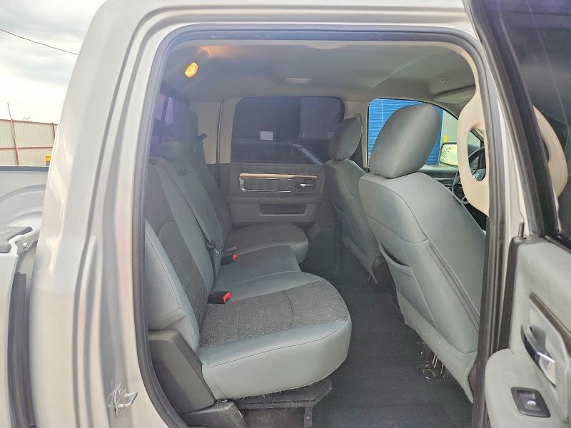 54554776 :رقم المزاد ، 3C6RR6LT0HG716899 vin ، 2017 Ram 1500 مزاد بيع
