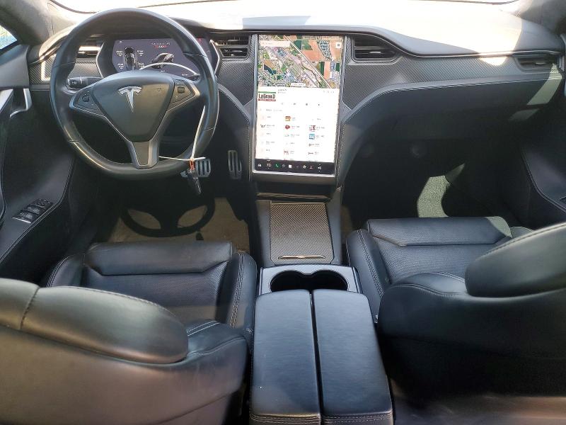 54095086 :رقم المزاد ، 5YJSA1E42JF296598 vin ، 2018 Tesla Model S مزاد بيع