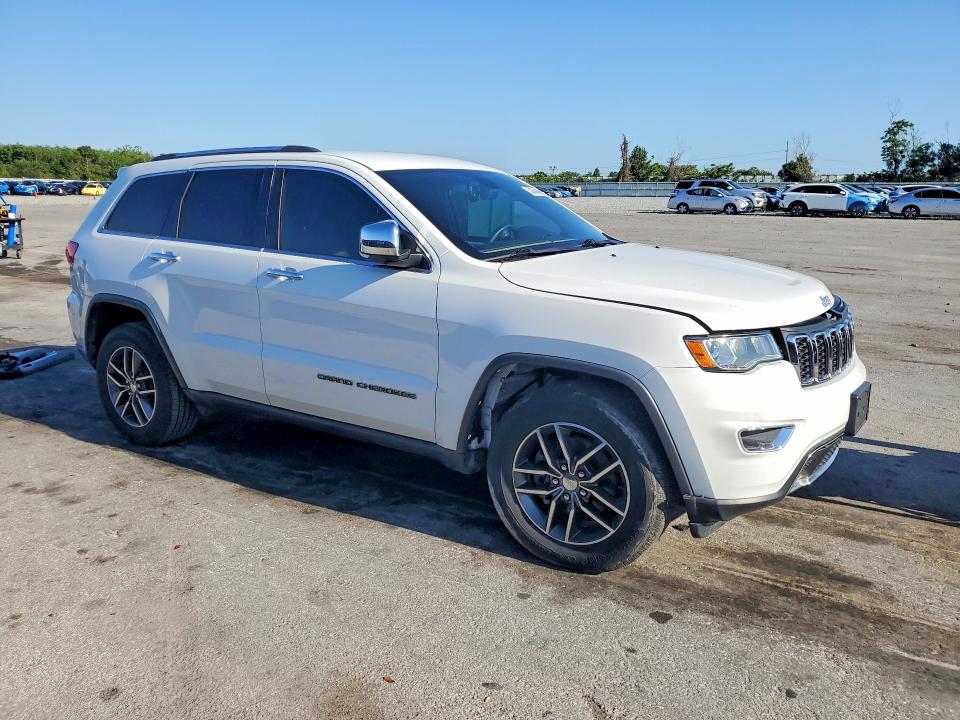 52094866 :رقم المزاد ، 1C4RJEBG8JC513640 vin ، 2018 Jeep Grand Cherokee مزاد بيع